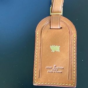 Louis Vuitton charm/Travel Luggage Tag ✨🧳🏷